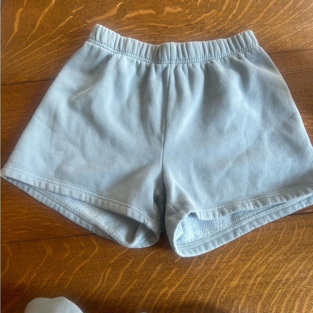 TNA aritzia cozyaf fleece shorts xs